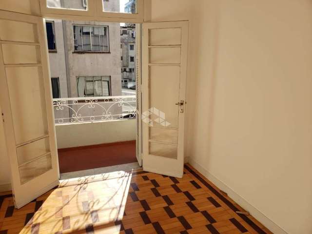 Apartamento 3 dormitórios no Centro Histórico em Porto Alegre