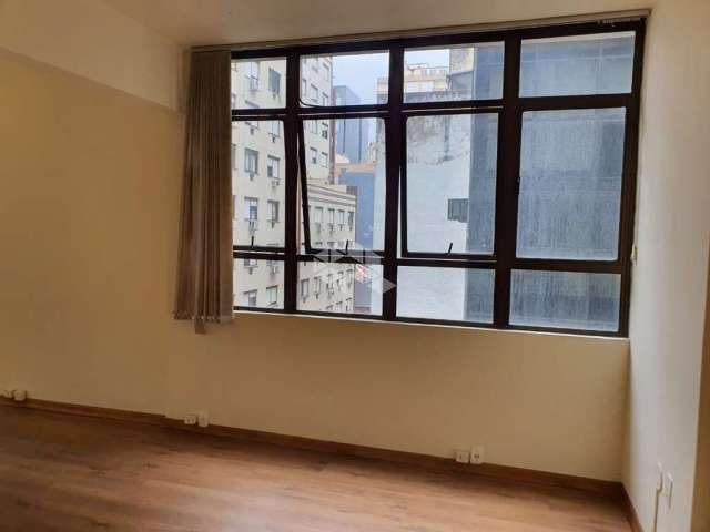 Sala comercial à venda na Rua Vigário José Inácio, 547, Centro Histórico, Porto Alegre, 31 m2 por R$ 85.000