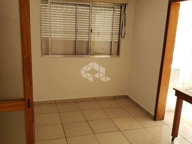 Apartamento de dois dormitórios no bairro Santo Antonio