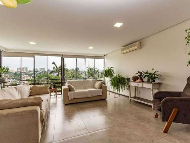 Excelente casa de 484 m2 com 4 dormitorios e piscina aquecida na chacara das pedras