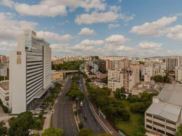 Cobertura de 02 dormitórios e 01 vaga com 89m² no bairro Cidade Baixa em Poa.