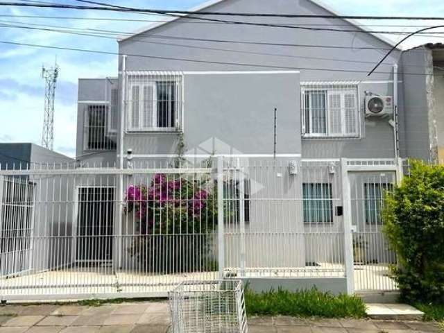 Casa a venda  com 03 dormitórios -Nonoai -Porto Alegre