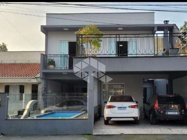 Casa/Sobrado a venda em Itajaí (Condomínio Fechado)