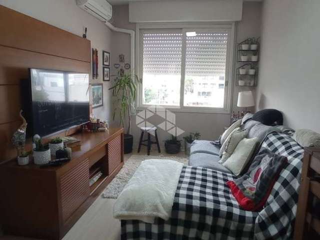 Apartamento 2 dormitórios semi mobiliado Passo da Areia