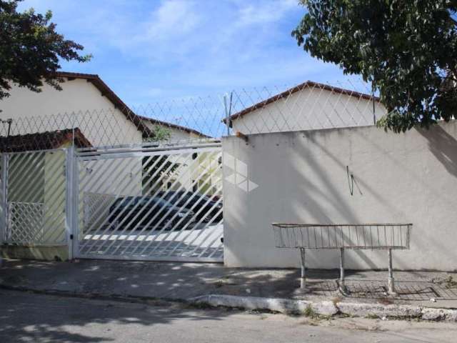 Casa de Condomínio em Vila Ede