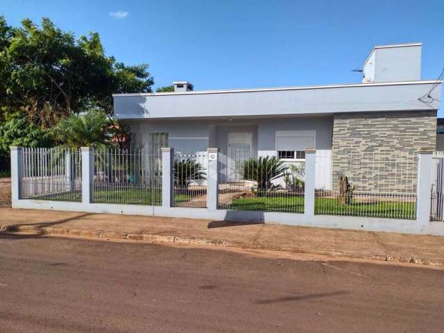 Casa com 02 dormitórios, com 01 suíte à venda em Bom Retiro do Sul