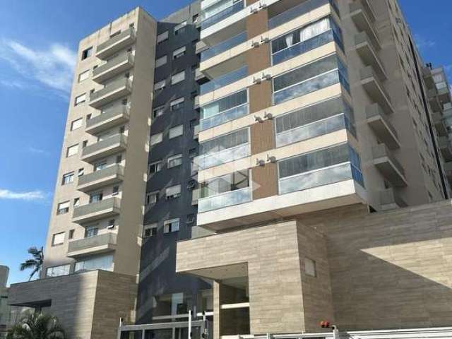 Apartamento 2 suítes, duas vagas e HB no coração do Estreito