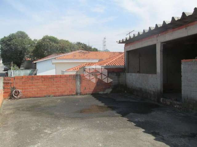 Casa com 3 dormitórios à venda, 226m² em rua tranquila