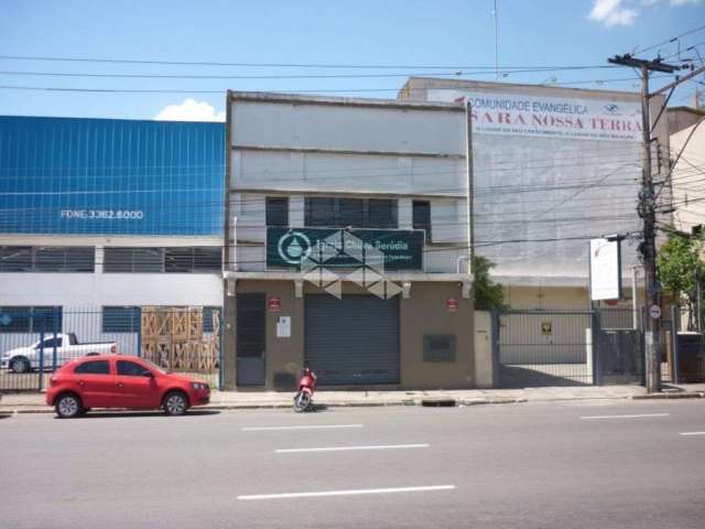 Casa comercial à venda na av. Sertório, Navegantes, Porto Alegre