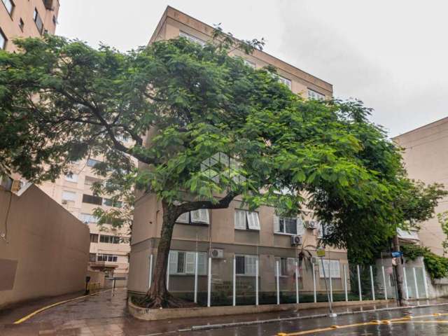 Apartamento - desocupado - Reformado - 02 Dormitórios - Bonfim