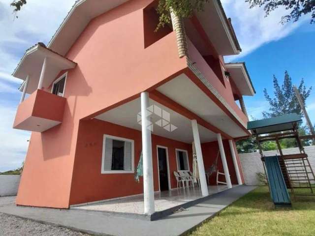 Casa com 4 quartos 2 vagas de garagem na praia da pinheira em palhoça/sc