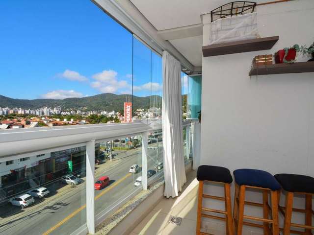 Apartamento semimobiliado com 3 quartos sendo 2 suítes 2 vagas de garagem no córrego grande em florianópolis/sc