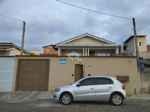 Casa a Venda Bom Jesus dos Perdões.