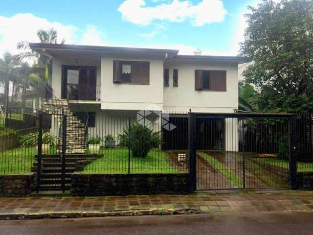 Casa com excelente localização próximo ao centro de Garibaldi.