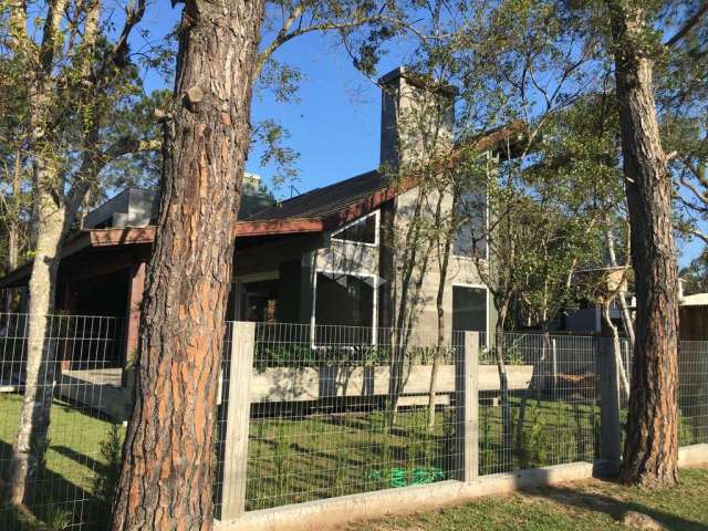 Casa de Alto Padrão no Condomínio Maranata II em Garopaba.