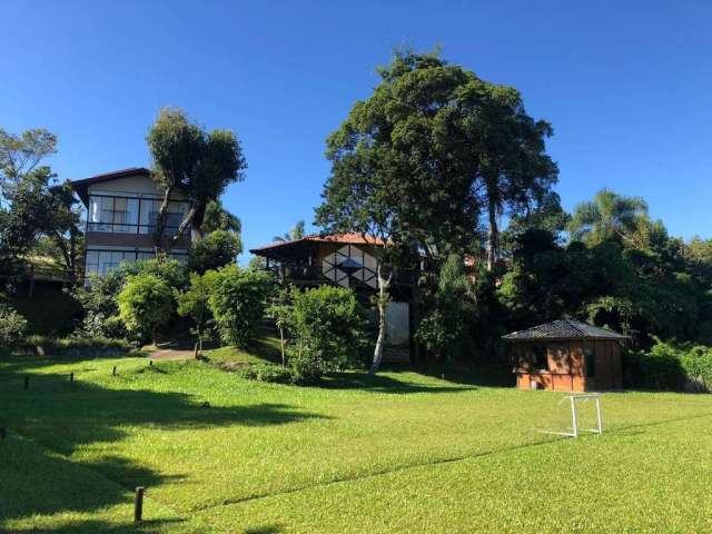 Casa à venda em Garopaba com 3.234,39 m²de terreno e vista Panorâmica