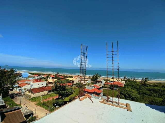 Apartamento à venda em Imbituba, 100 metros da praia, alto padrão