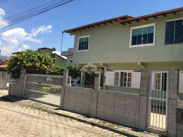 Casas à venda com 340 m² no centro de Garopaba.