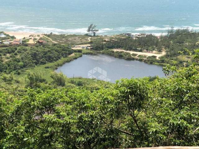 Casa à venda na praia do rosa com 300m2 de frente para o mar