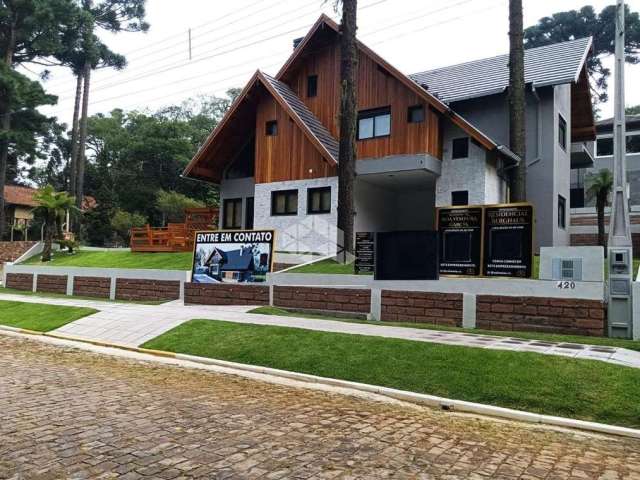 Casa com 3 suítes, lavabo,124m², localizada no Jardim Pinheiros em Canela.