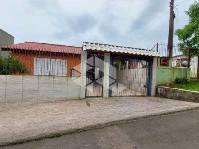 Duas casas com piscina para vender na Morada do Vale, em Gravataí.