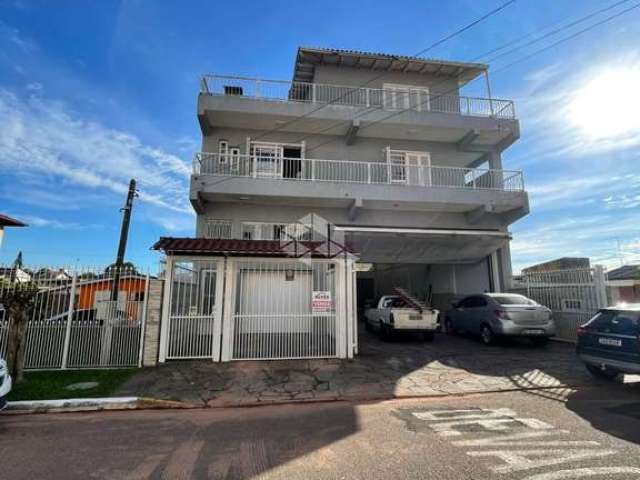 Sobrado de 3 dormitórios com ponto Comercial