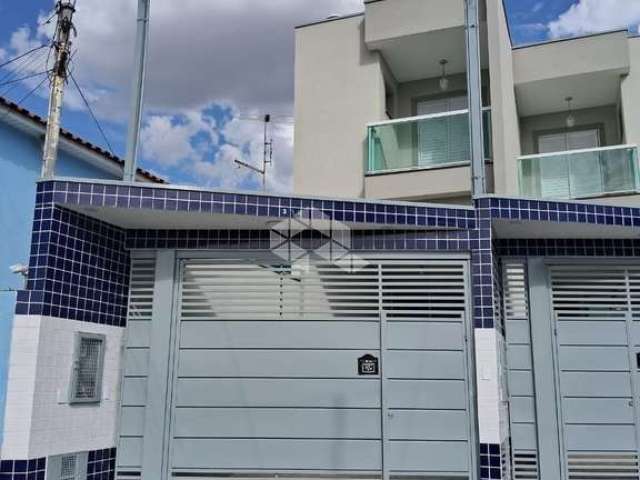 Casa na Penha com 3 dormitórios e 2 vagas de garagem