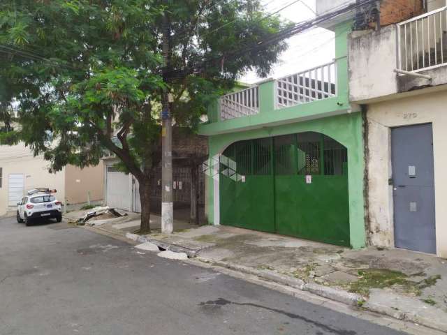 Casa na vila regina com 5 dormitorios sendo 1 suite e 2 vagas!