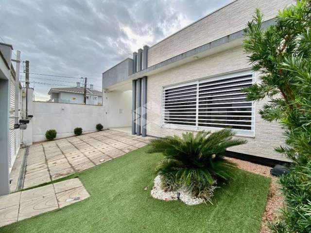 Casa 116m² 3 dormitórios, 02 vaga, no bairro Igara em Canoas