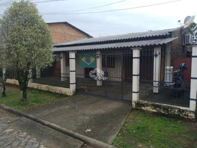 Casa / 3 Dormitórios / 2 Vagas / Feitoria / São Leopoldo / RS