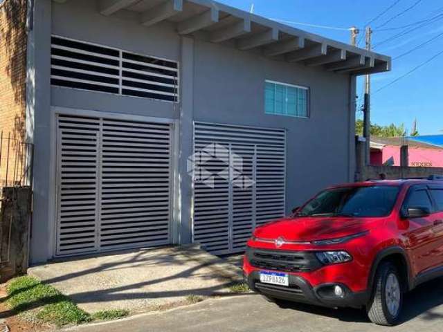 Casa com 3 quartos, 3 vagas a venda no bairro Primavera, Esteio/RS