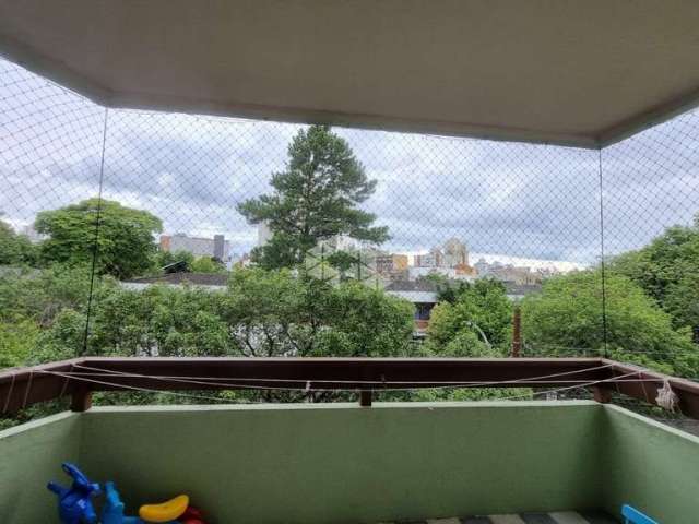 Apartamento 2 quartos + dependência e vaga, no Bairro São Geraldo, Porto Alegre.