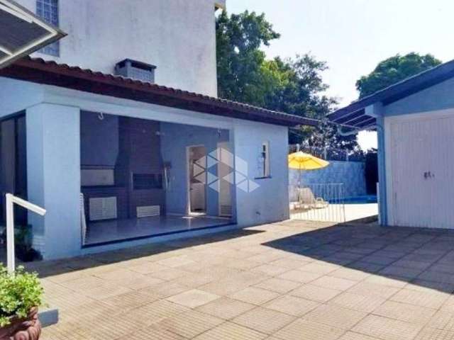 Casa à venda , com 3 dormitórios/quartos, 4 vagas/box, no Bairro Medianeira