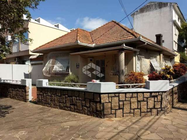 Casa à venda com 3 dormitórios/quartos, 2 vaga/box de garagem, no Bairro São João