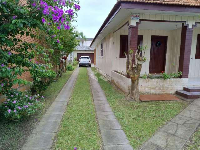 Casa com 4 quartos  e 2 vagas de garagem em Tramandaí RS