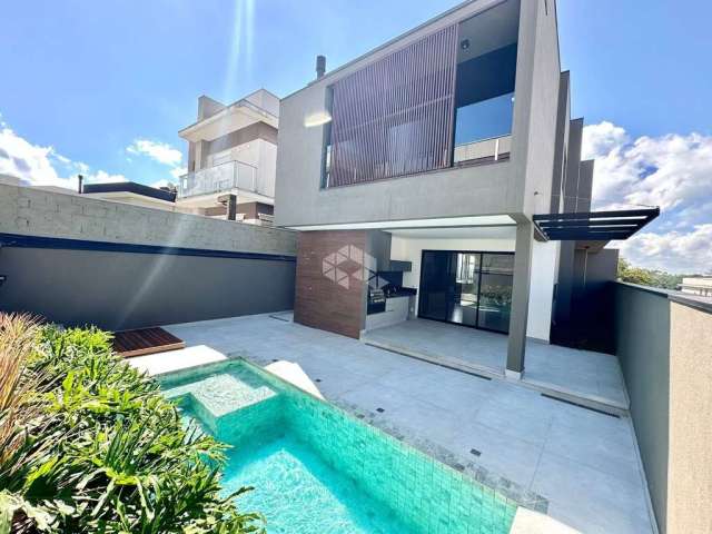 Linda Casa de alto padrao a venda em Braganca Paulista, dentro de condominio fechado