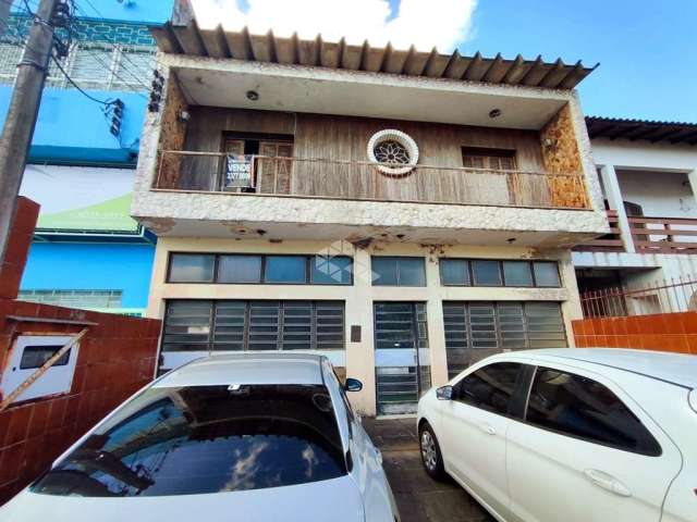 Prédio comercial de 3 andares à venda no bairro Navegantes, em Porto Alegre