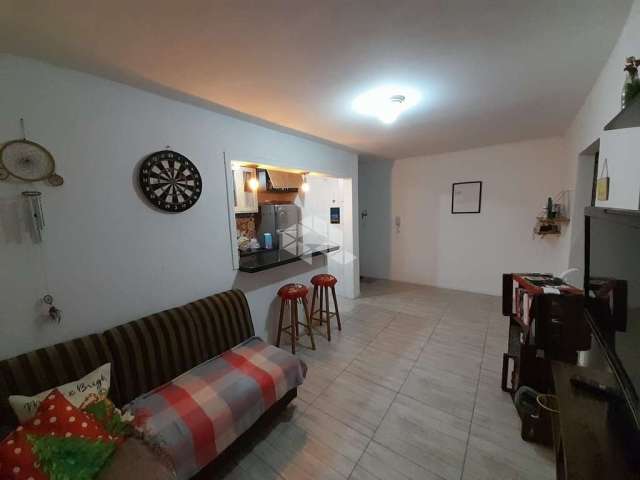 Apartamento de 2 dormitorios no bairro Humaita