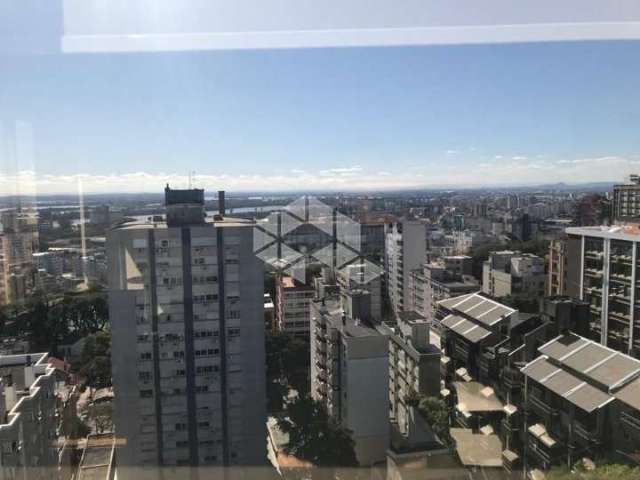 Sala comercial localizada no Bairro Independência, em Porto Alegre