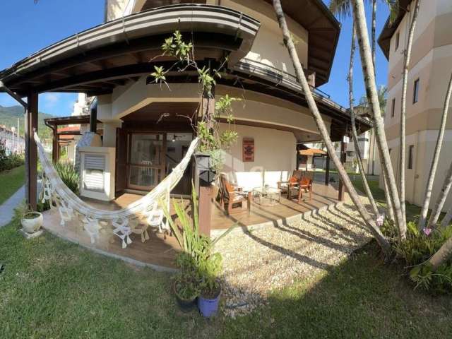 Triplex na cachoeira do bom jesus em florianópolis