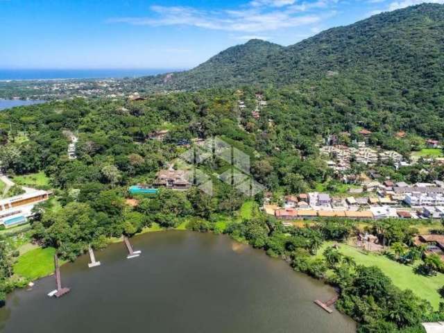 TERRENO DE 7.148,72m² NO CANTO DA LAGOA - FLORIANÓPOLIS/SC