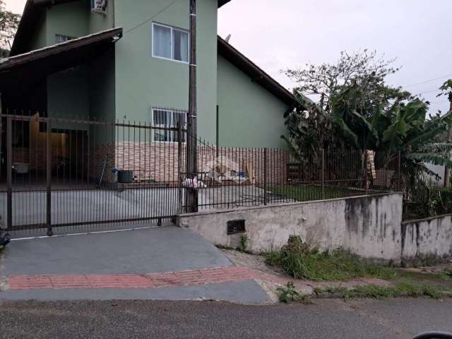 Casa de 4 dormitórios no bairro potecas - são jose/ sc