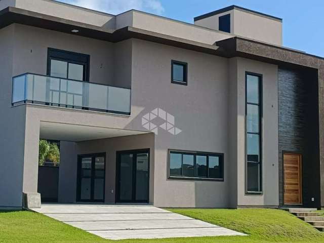 Casa com 4 dormitórios no bairro São João do Rio Vermelho em Florianópolis/SC