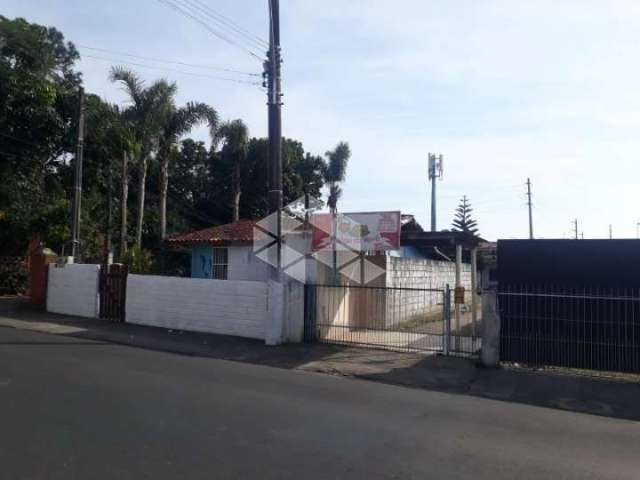 Casa com 3 dormitórios no bairro Ingleses do Rio Vermelho em Florianópois/SC