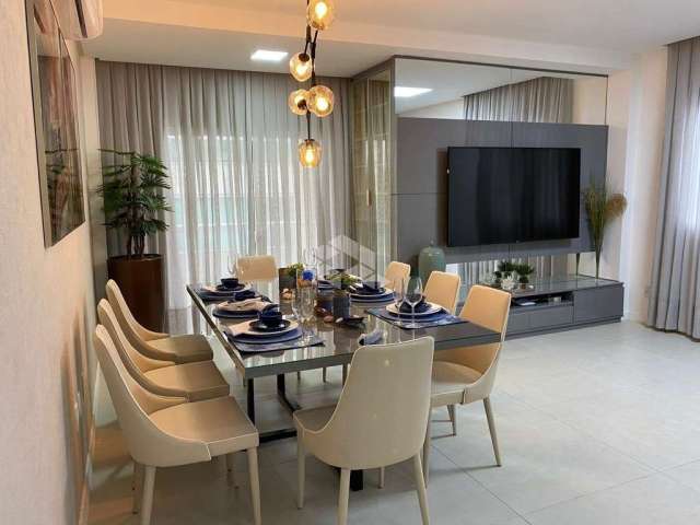 Apartamento 4 Dormitórios com 2 Suite - Meia Praia - Itapema