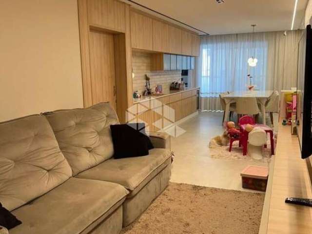 Apartamento 03 dormitórios/suites, 02 vagas na Meia Praia