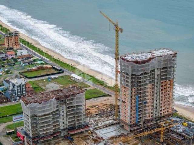 Apartamento a poucos metros do mar em Barra Velha , pé na areia, com dois dormitórios sendo 1 suíte