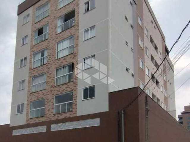 Apartamento 1 suíte + 1 quarto/dormitório no centro de Jaraguá do Sul!