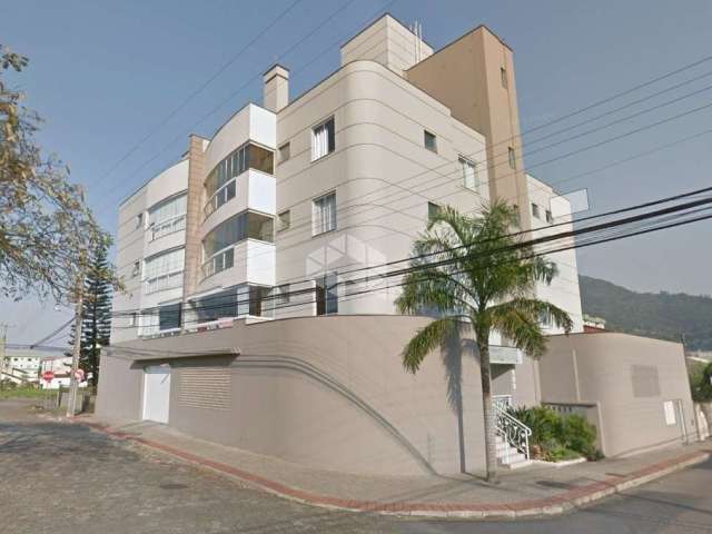 Apartamento Baependi semi mobiliado 1 suíte + 2 quartos/dormitórios  Jaraguá do Sul