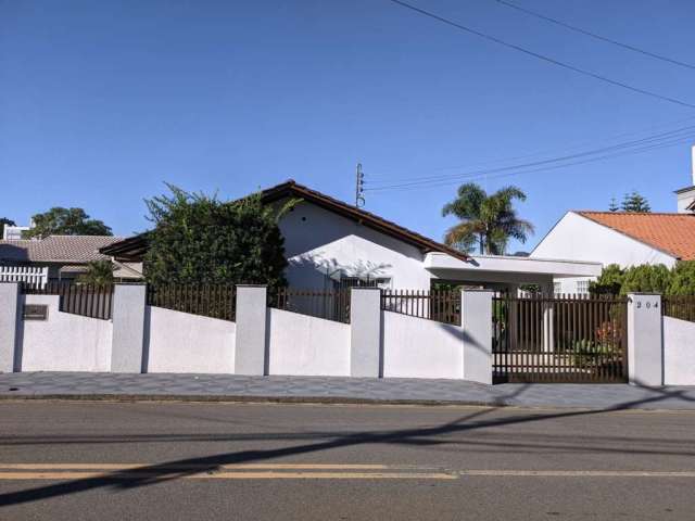 Casa a 2 minutos do centro de jaraguá do sul